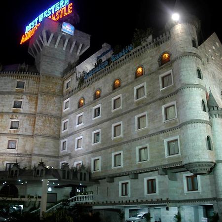 Best Western Amrutha Castle Haiderabad Buitenkant foto