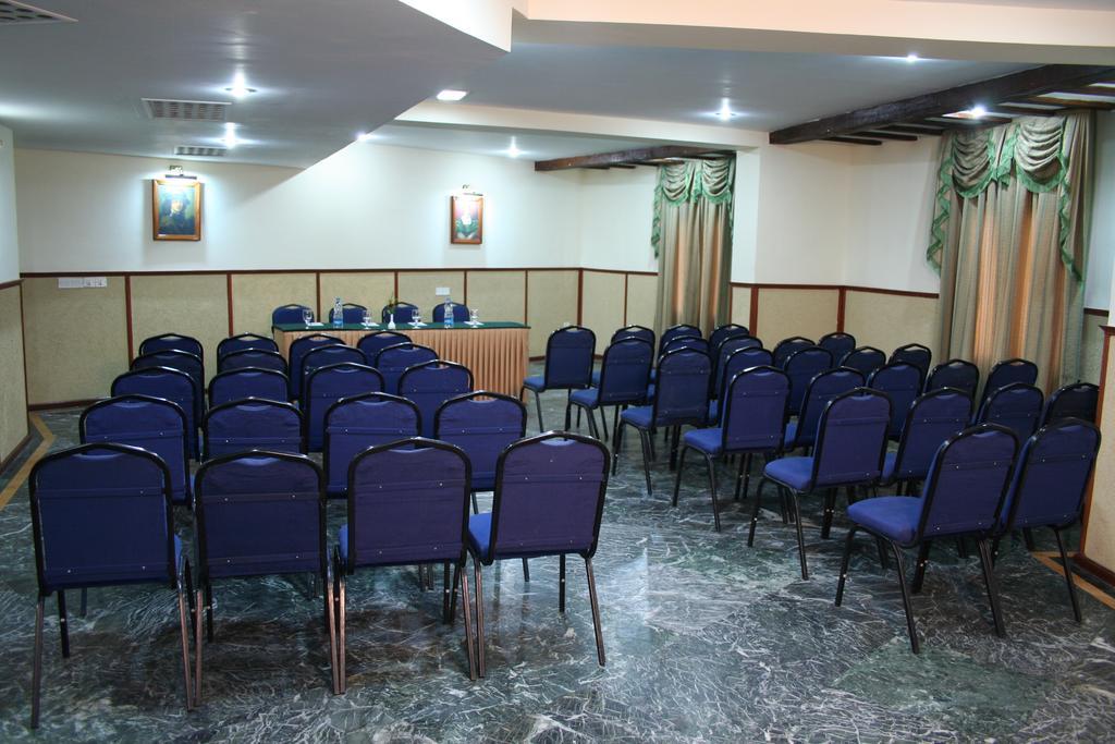 Best Western Amrutha Castle Haiderabad Buitenkant foto