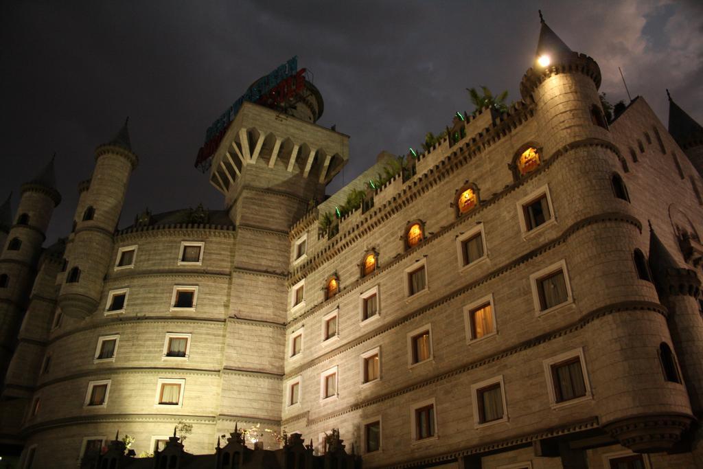 Best Western Amrutha Castle Haiderabad Buitenkant foto
